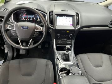 Ford S-Max - 8