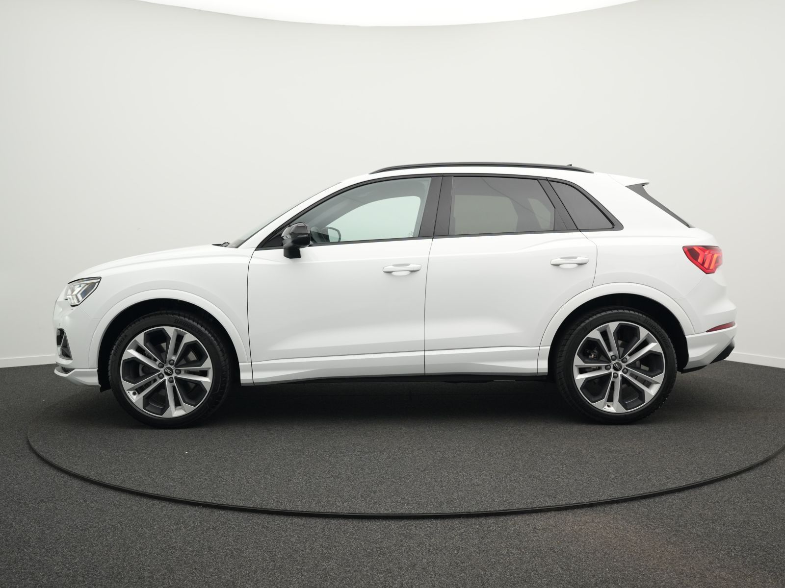 Audi Q3 - Bild 14