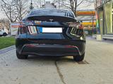 Tesla Model Y Hinterradantrieb RWD RWD - Tesla Model Y Gebrauchtwagen in Berlin