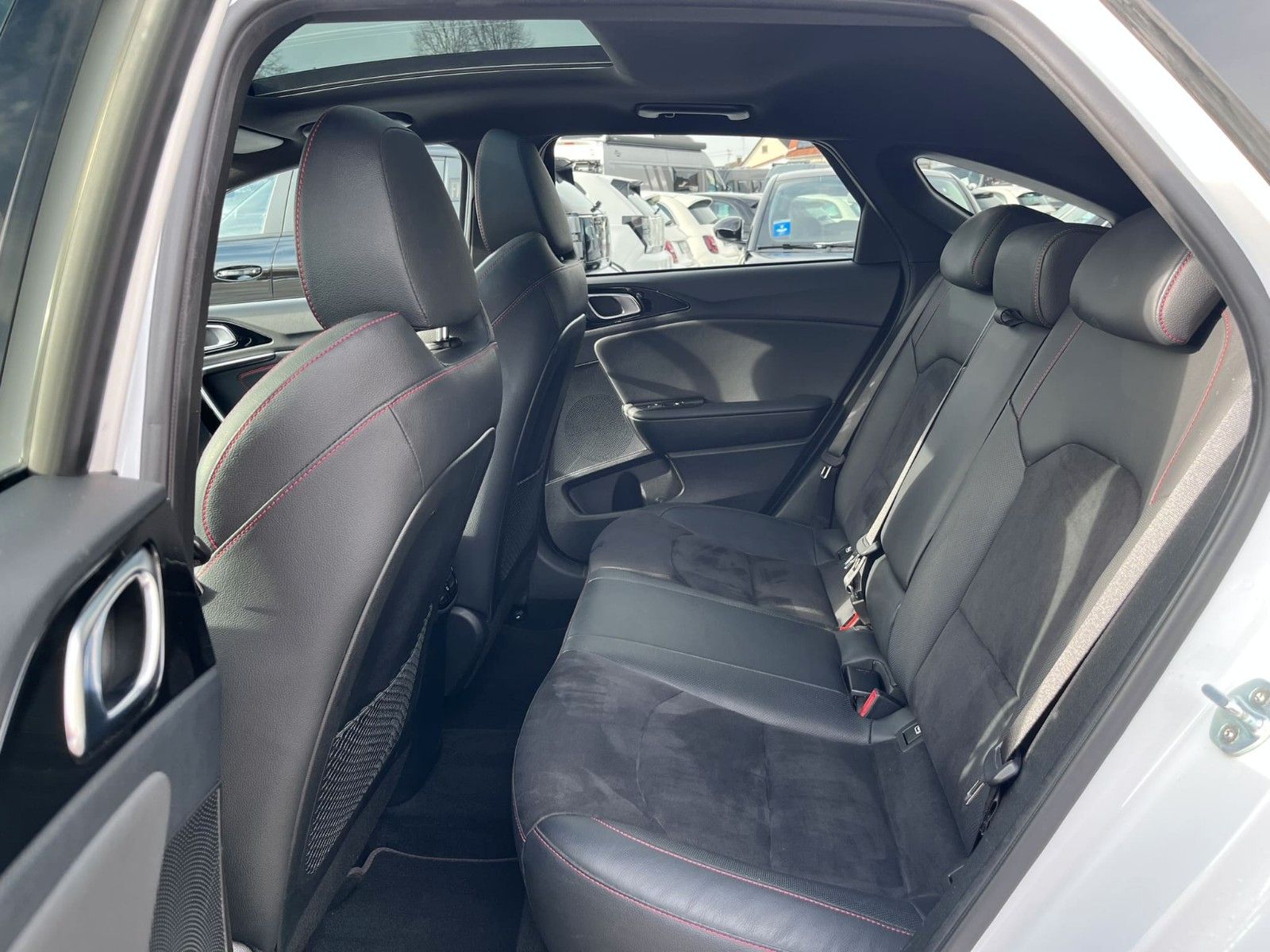 Fahrzeugabbildung Kia ProCeed GT