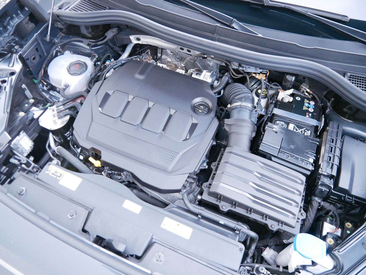 Fahrzeugabbildung Volkswagen Tayron 2.0 4Motion NEU64T 7-Sitzer Matrix AHK DC