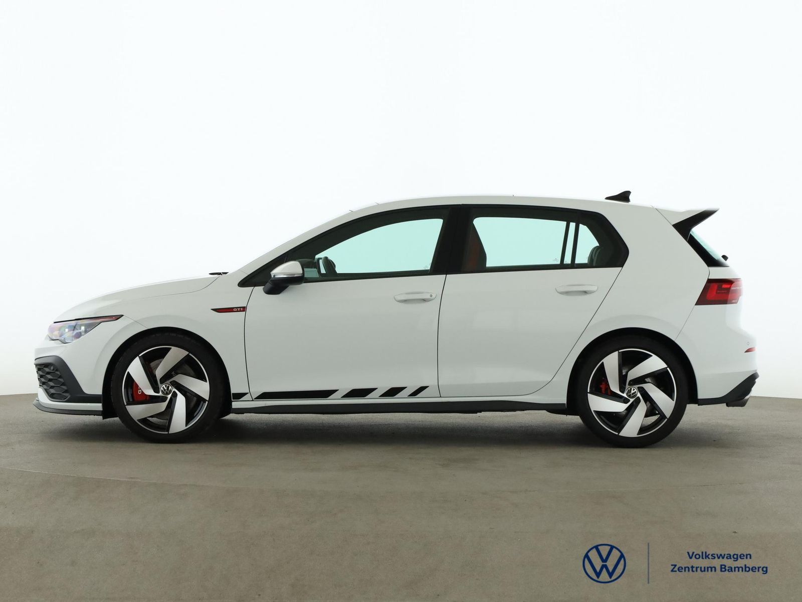 Volkswagen Golf VIII 2.0 TSI GTI Clubsport HUD PANO MATRIX foto 3