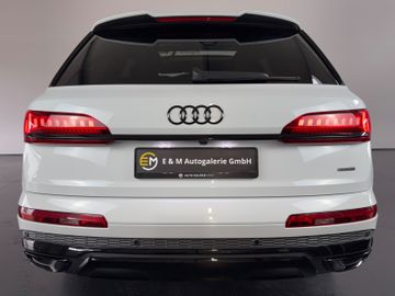 Audi Q7 - 4