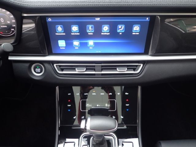 Fahrzeugabbildung DFSK Fengon 7 2.0 GDI 4x4 2,5t AHlast Navi PanoD 7Sit