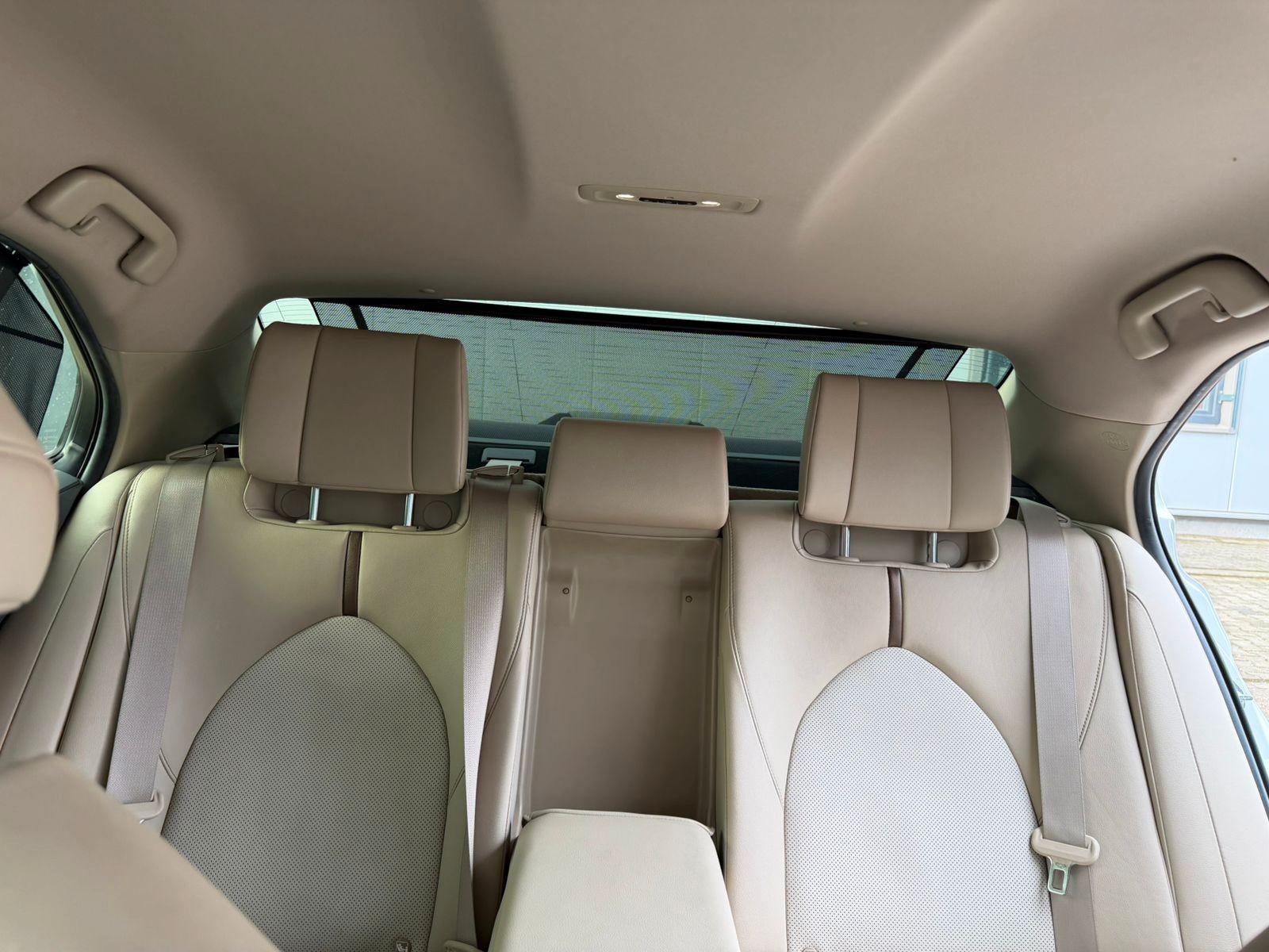 Toyota Camry Executive