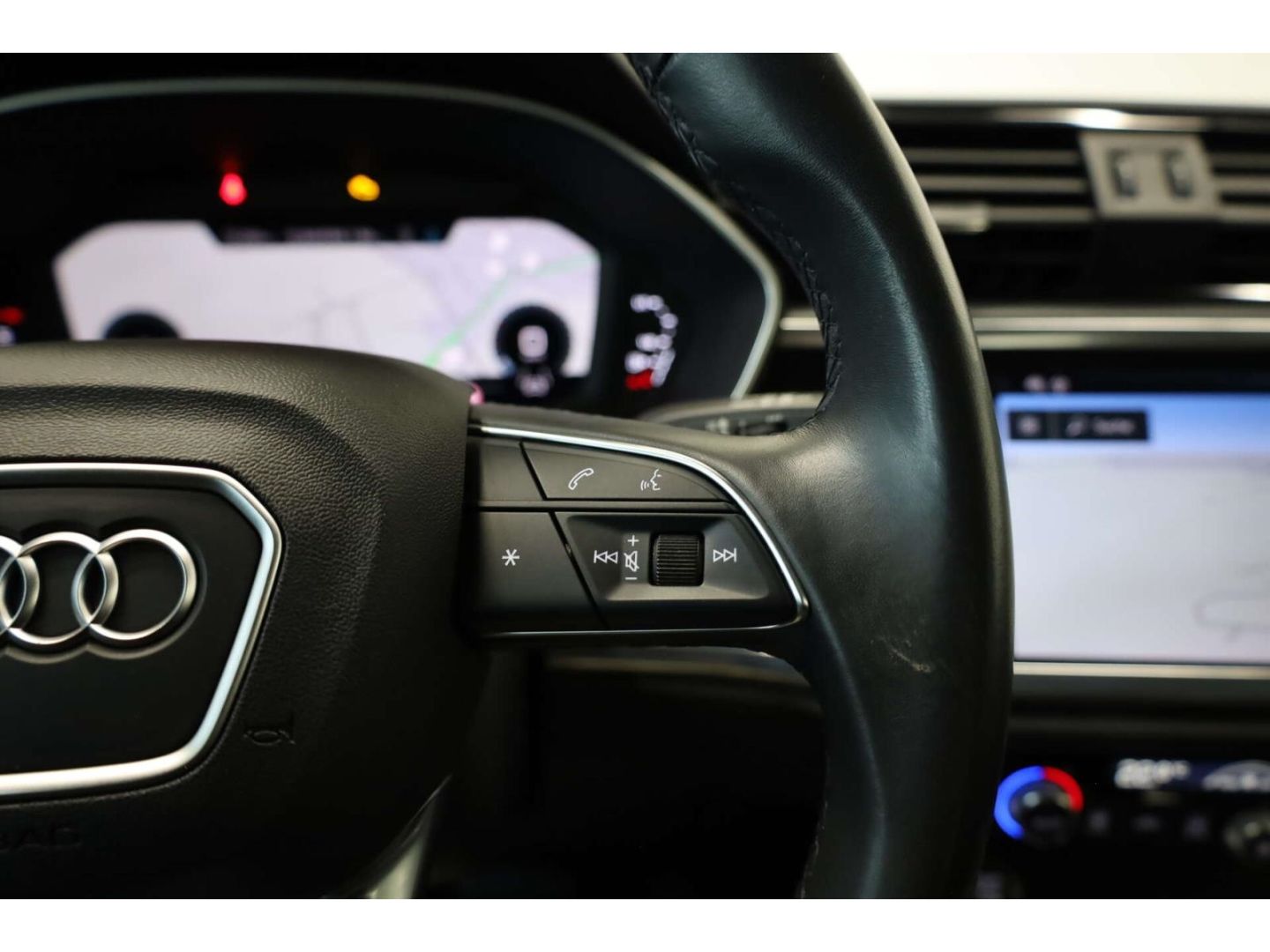 Audi Q3 - Bild 16