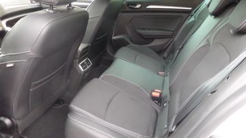 Renault Megane IV Intens 1.3 TCe 140 PS mit Winterpaket 
