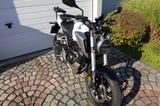 Honda CB125R, weiß, wenig Kilometer, Top-Zustand - HONDA CB 125 K