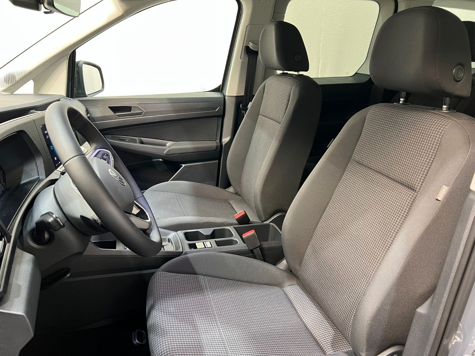 Fahrzeugabbildung Volkswagen Caddy 1.5 TSI /DSG/ACC/PDCh./Winterpaket