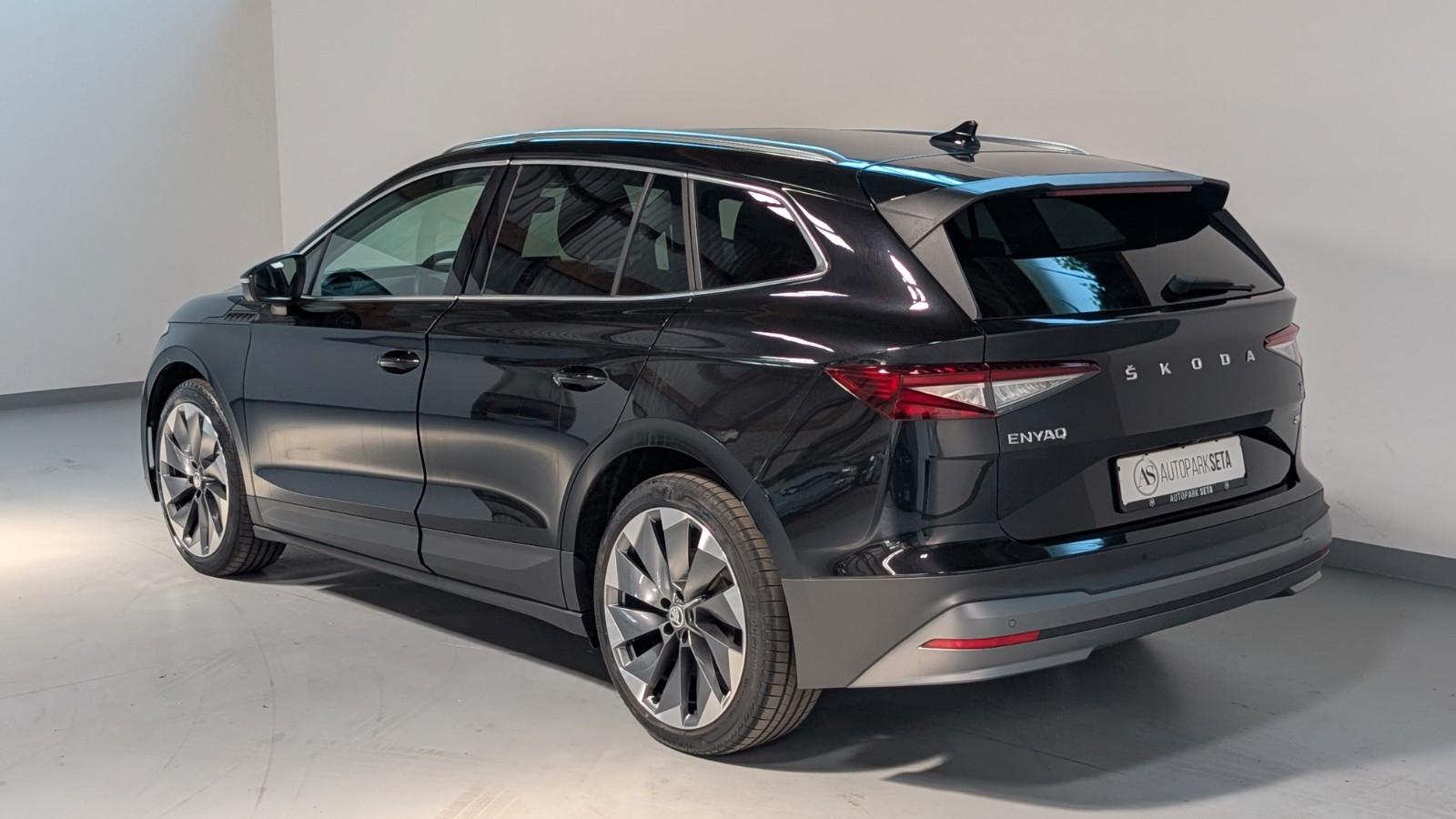 Skoda Enyaq 80 ecoSuite PANO*AHK*HUD*MEMOR*W-PUMPE*21"
