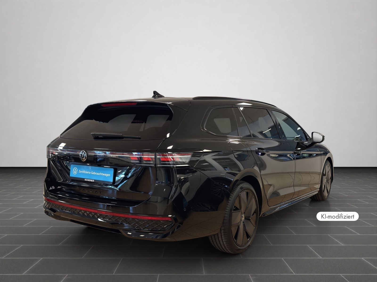 Volkswagen Passat Variant 2.0 TSI R-Line 4Motion BlackStyle foto 2