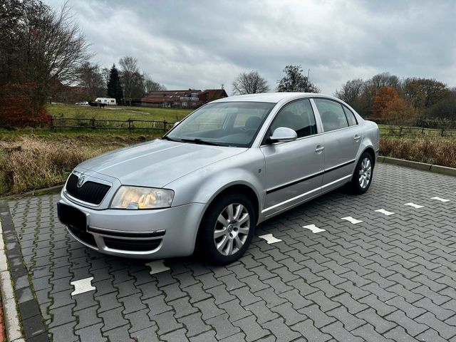 Skoda Superb 2.0 Limousine TÜV NEU