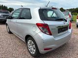 Toyota Yaris Life+Kamer +Bluetooth+USB - Toyota Yaris: Bluetooth