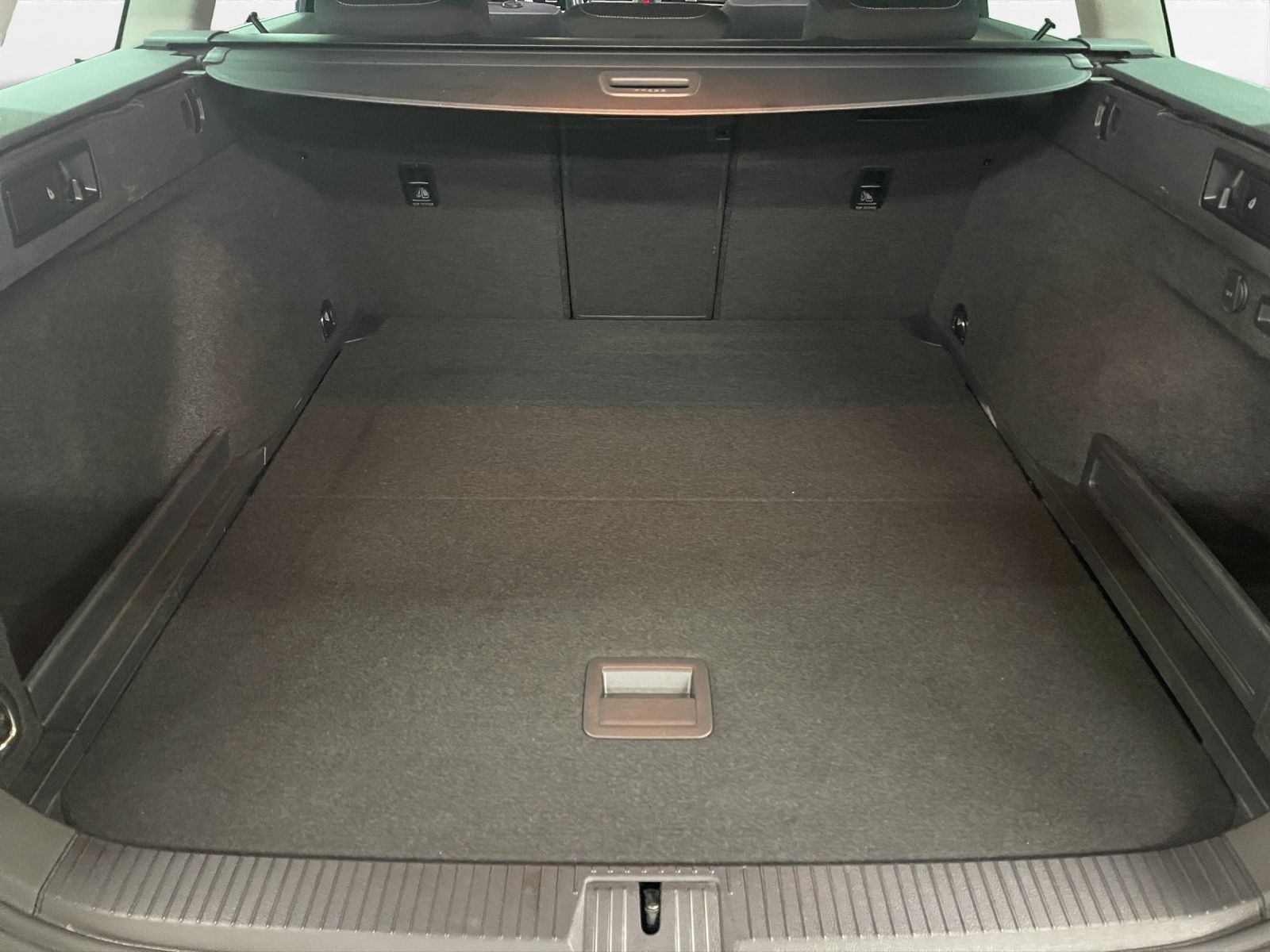 Volkswagen Passat Variant - Bild 24