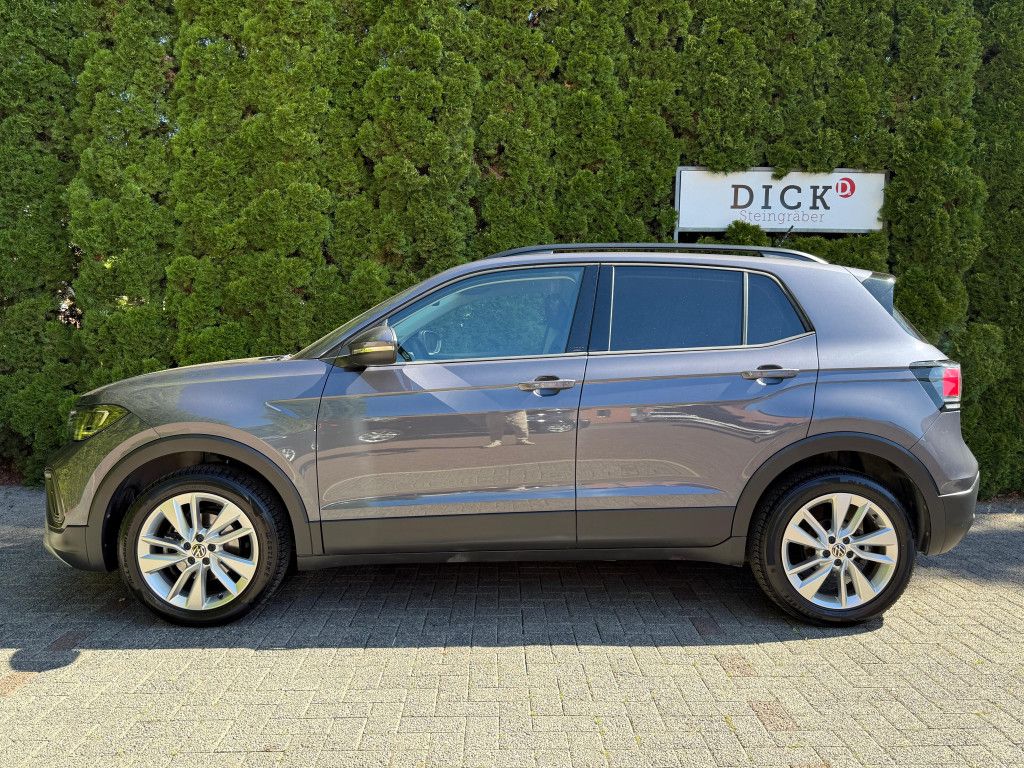 Fahrzeugabbildung Volkswagen T-Cross 1.0 TSI DSG Life LED+KAM+ACC+CARPL+SHZ+
