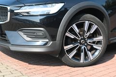 Fahrzeugabbildung Volvo V60 Cross Country D4 AWD Autom Pro*FSHZG*RFK*ACC