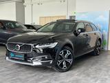 Volvo V90 CROSS COUNTRY PRO AWD*ACC*360*HARMAN*PANO* - Volvo V90 Cross Country aus 2021