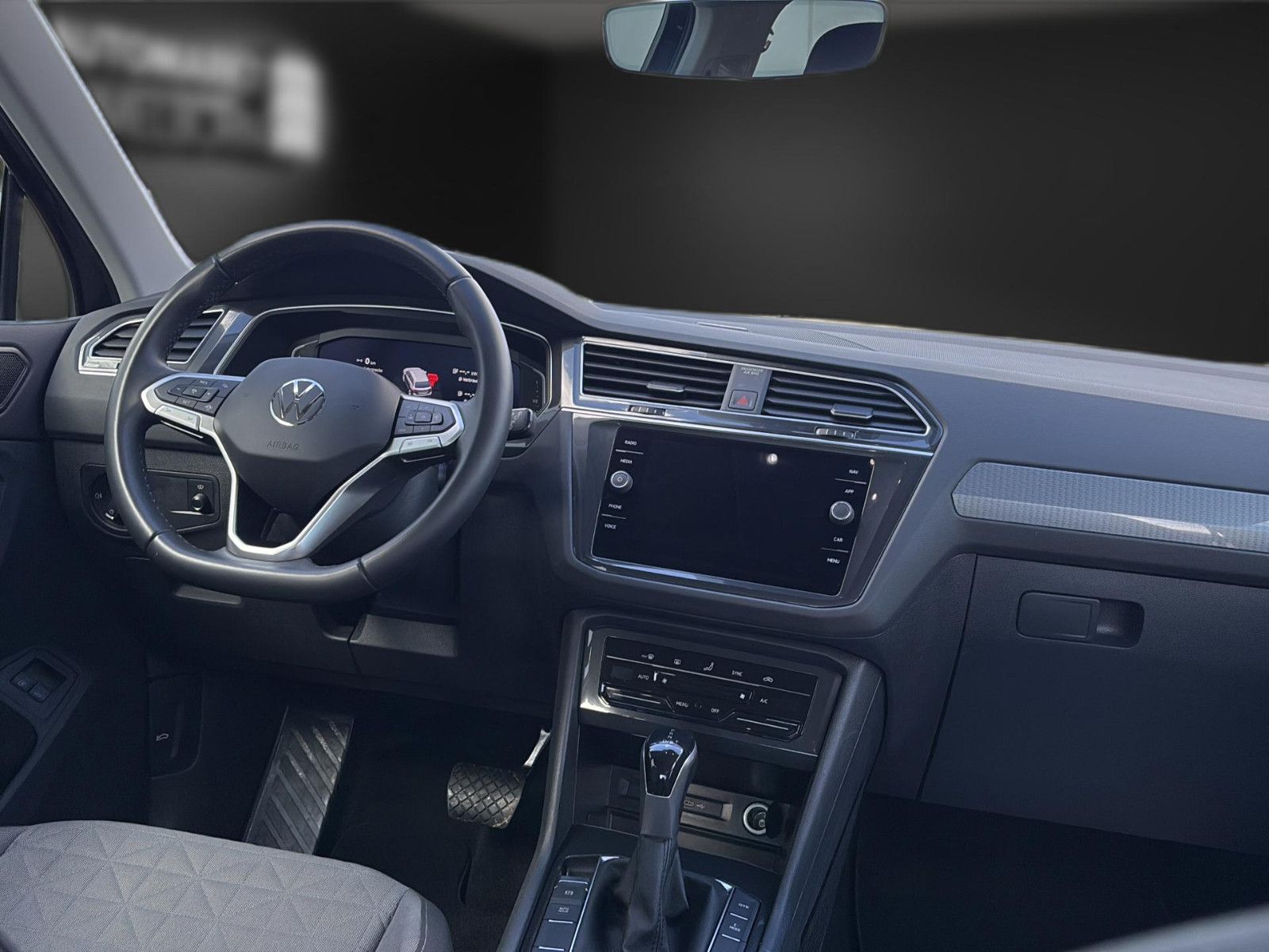 Volkswagen Tiguan Life eHybrid HUD*LED*Navi*Kamera*Cplay*17 foto 17