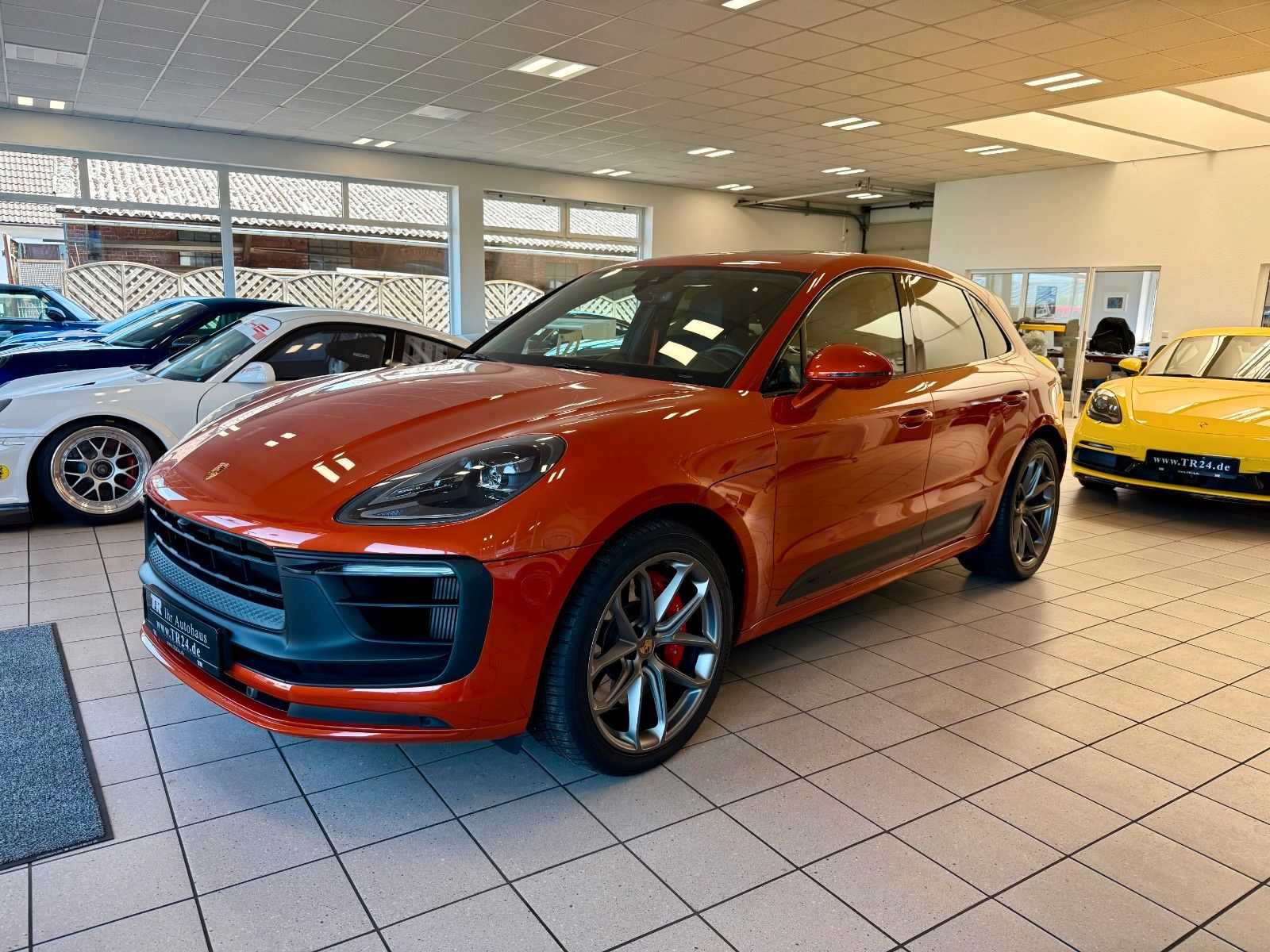 Fahrzeugabbildung Porsche Macan GTS Panorama/AHK/SportChrono/21Zoll/360