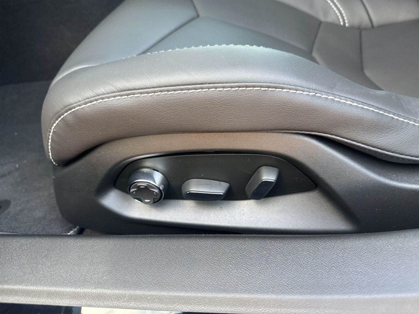 Fahrzeugabbildung Corvette C8 Coupe 6.2 V8 MY26 2LT Facelift-sofort verfügb