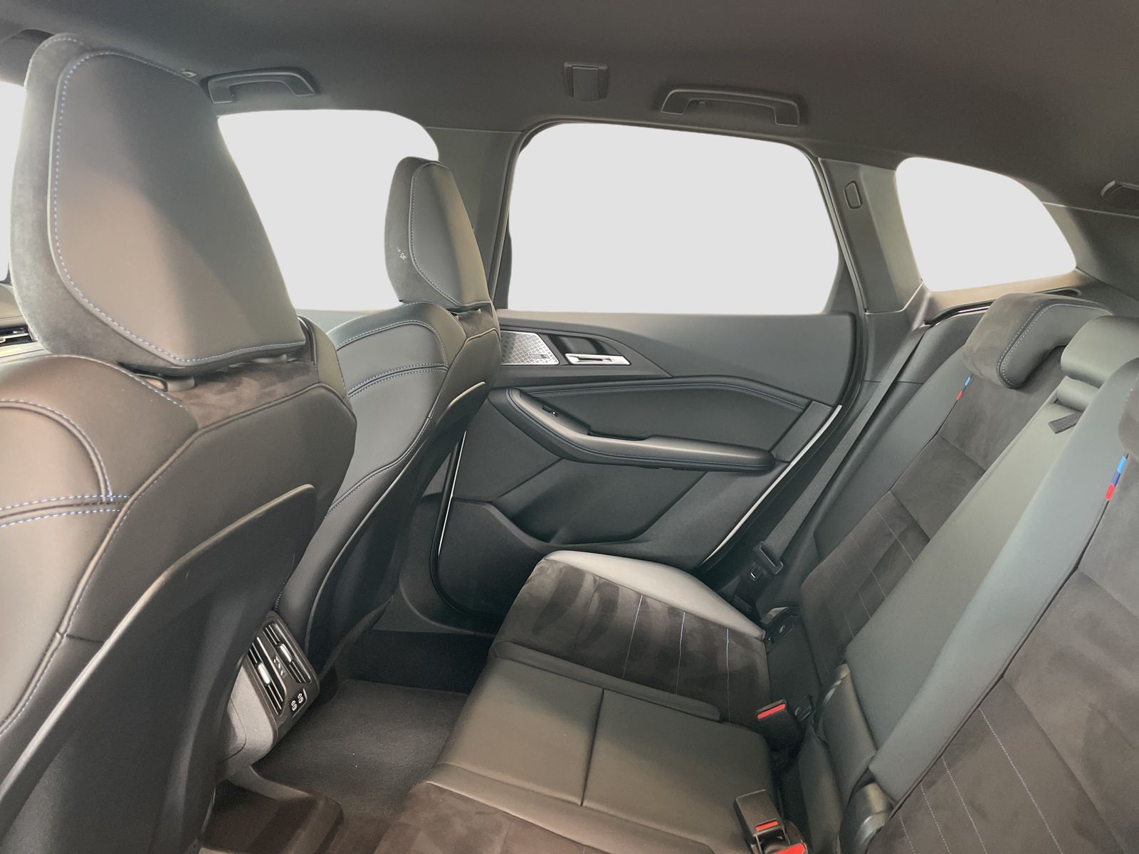 BMW 218 Active Tourer - Bild 13
