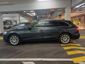 Audi A4 - 1
