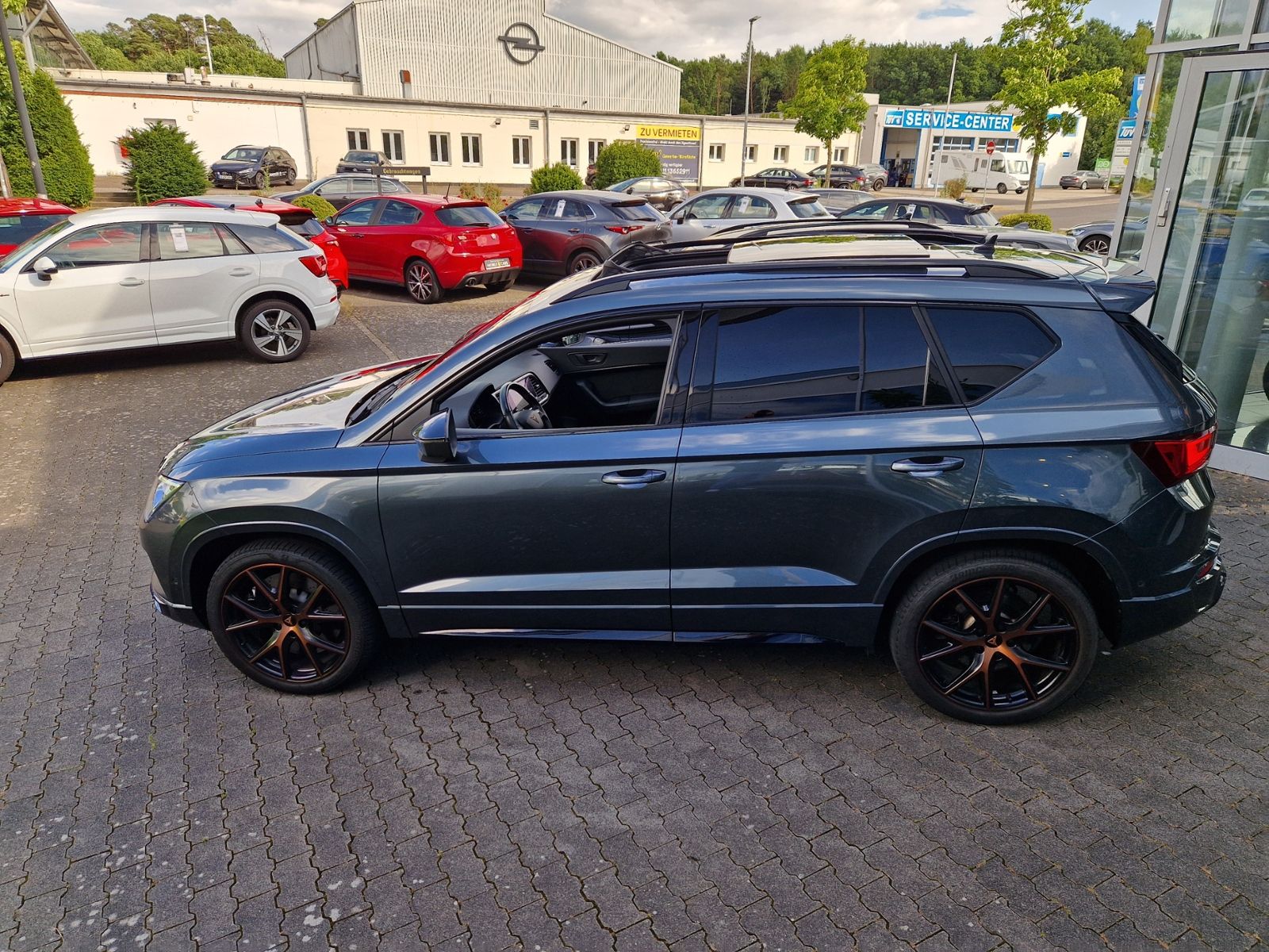 Fahrzeugabbildung CUPRA Ateca 4Drive PANO AHK 360° LED