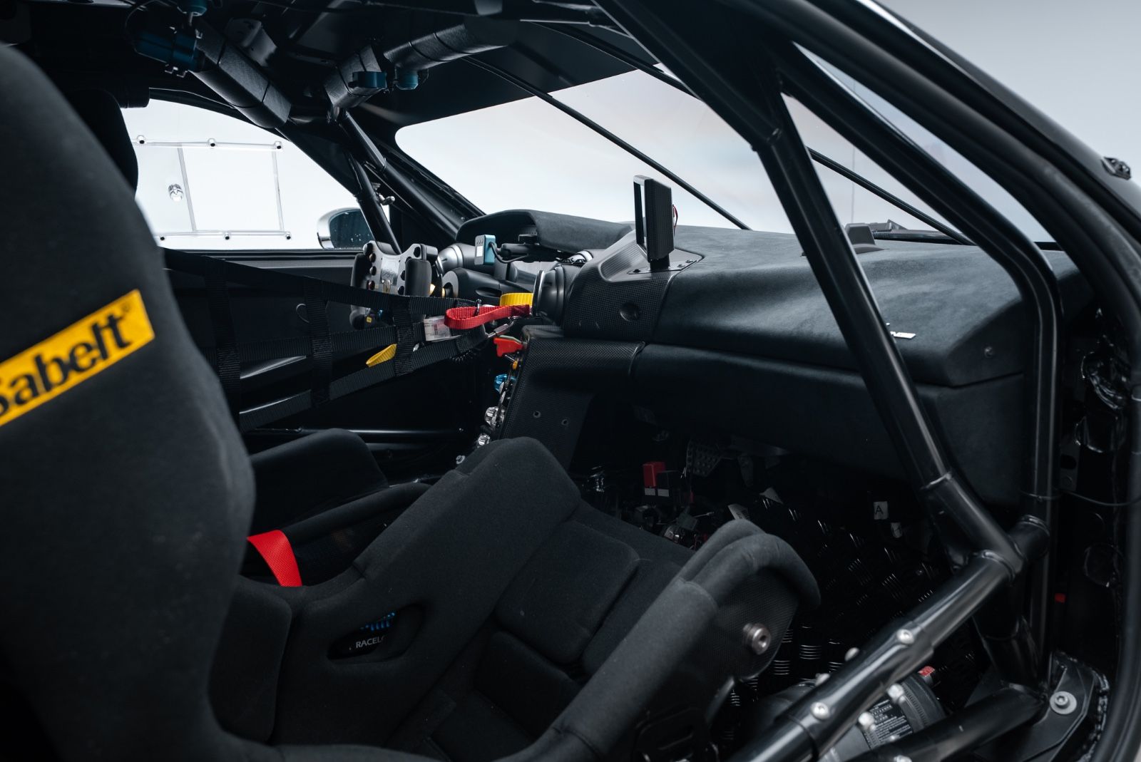 Fahrzeugabbildung Ferrari 296 Challenge TOP/PASSENGER SEAT/SILENCERS
