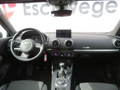 AUDI A3 Sportback 2.0 TDI S-line Sportpaket NavPanACC AUDI A3 Sportback 2.0 TDI S-line Sportpaket NavPanACC