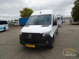 Mercedes-Benz eSprinter 17 Sitze Electric Range: 465 km - Mercedes-Benz Kipper 4x4