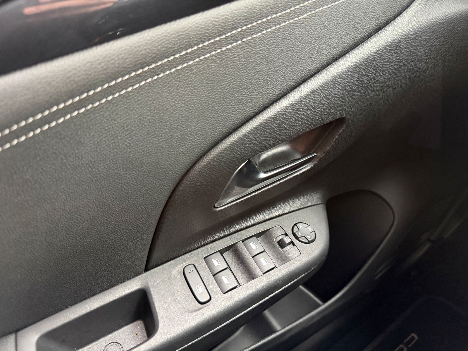 Fahrzeugabbildung Opel Corsa F GS 130 PS Automatik/Navi/Kamera!