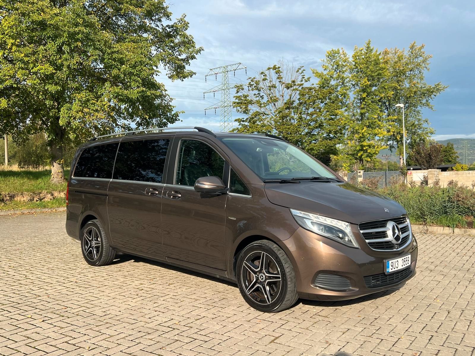 Mercedes V 250 - 1