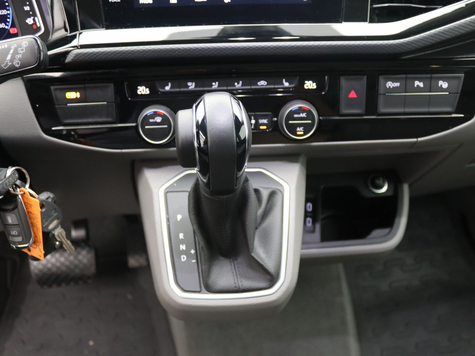 Volkswagen T6 California - Bild 17
