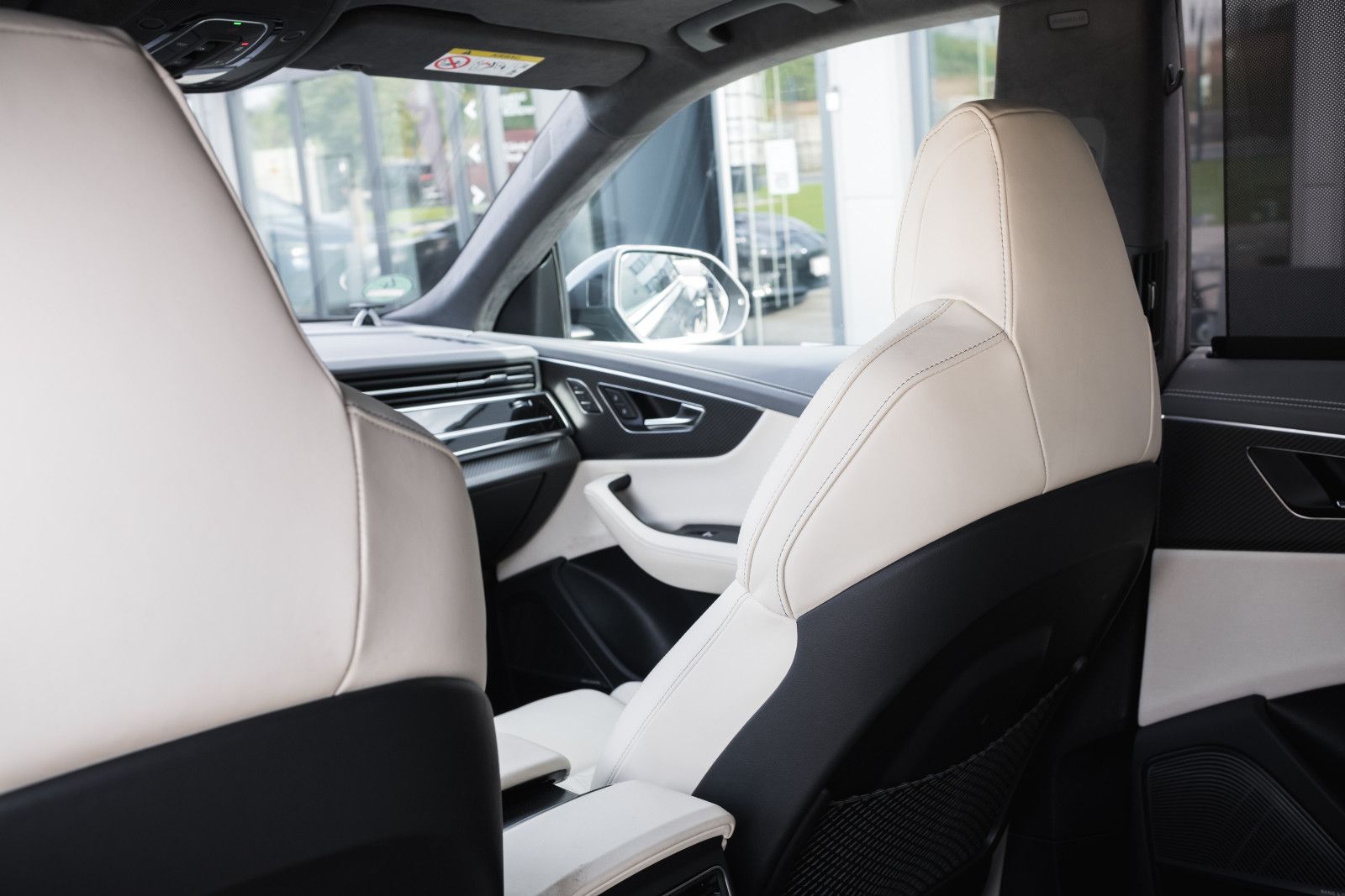 Fahrzeugabbildung Audi RSQ8 4.0 TFSI -Assistentz-Paket -Plus-Keramik-Br