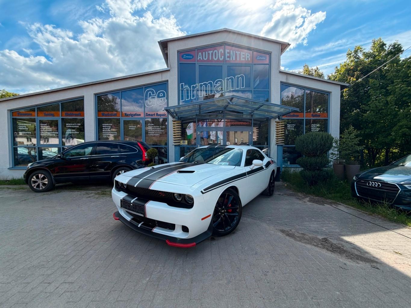 Dodge Challenger 6,4 Scat Pack