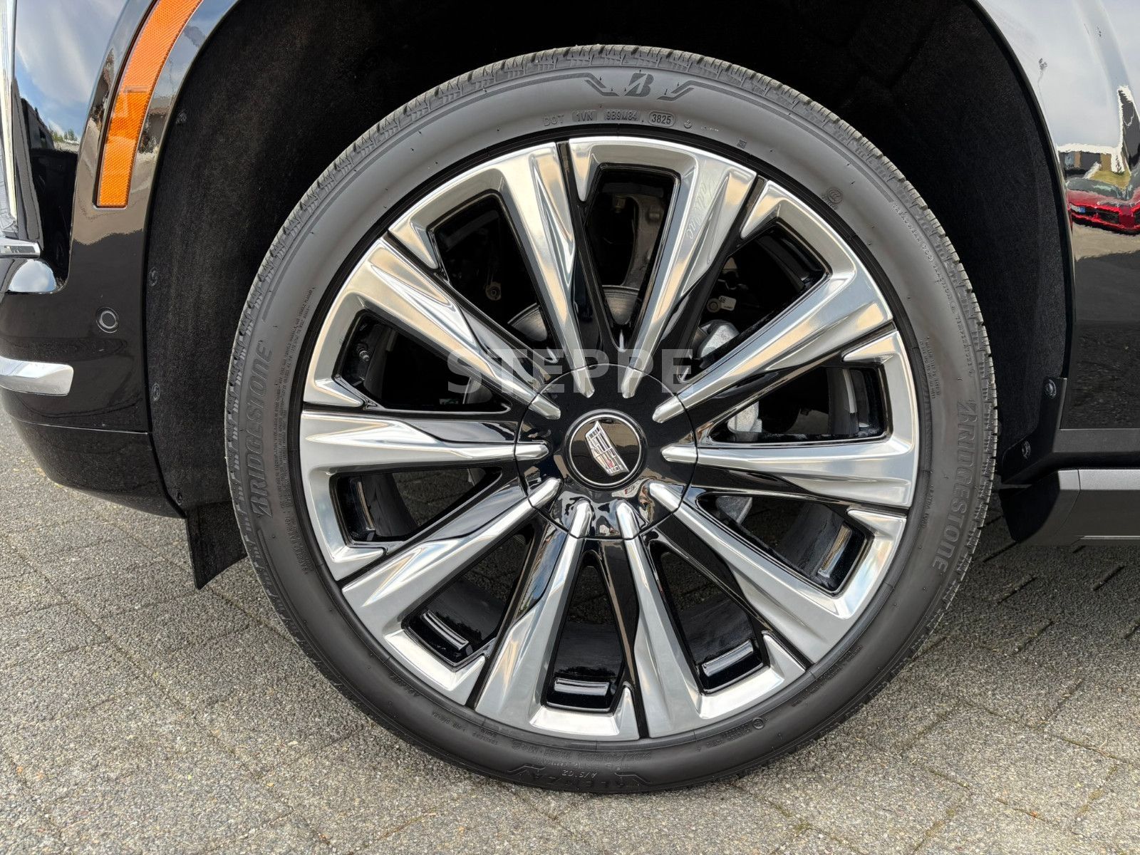 Cadillac Escalade FACELIFT MY26 6.2 V8 Platinum Luxury24"