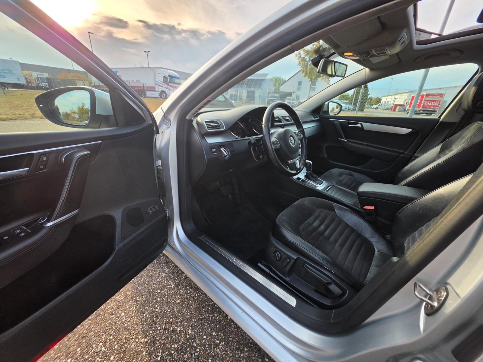 Volkswagen Passat 2012 — photo 10