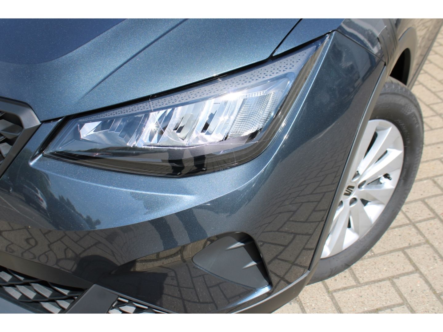 SEAT Arona 1.0 TSi Style LED GRA Full Link AHK PDC DA - Image 26