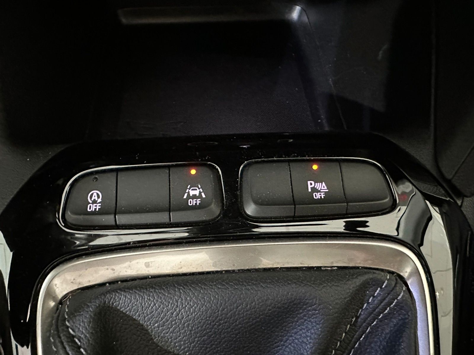 Fahrzeugabbildung Opel Corsa F Edition 1.2T NAVI/PDC/R'CAM/ALU/TEMPOMAT