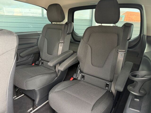 MERCEDES-BENZ V-Class 2025