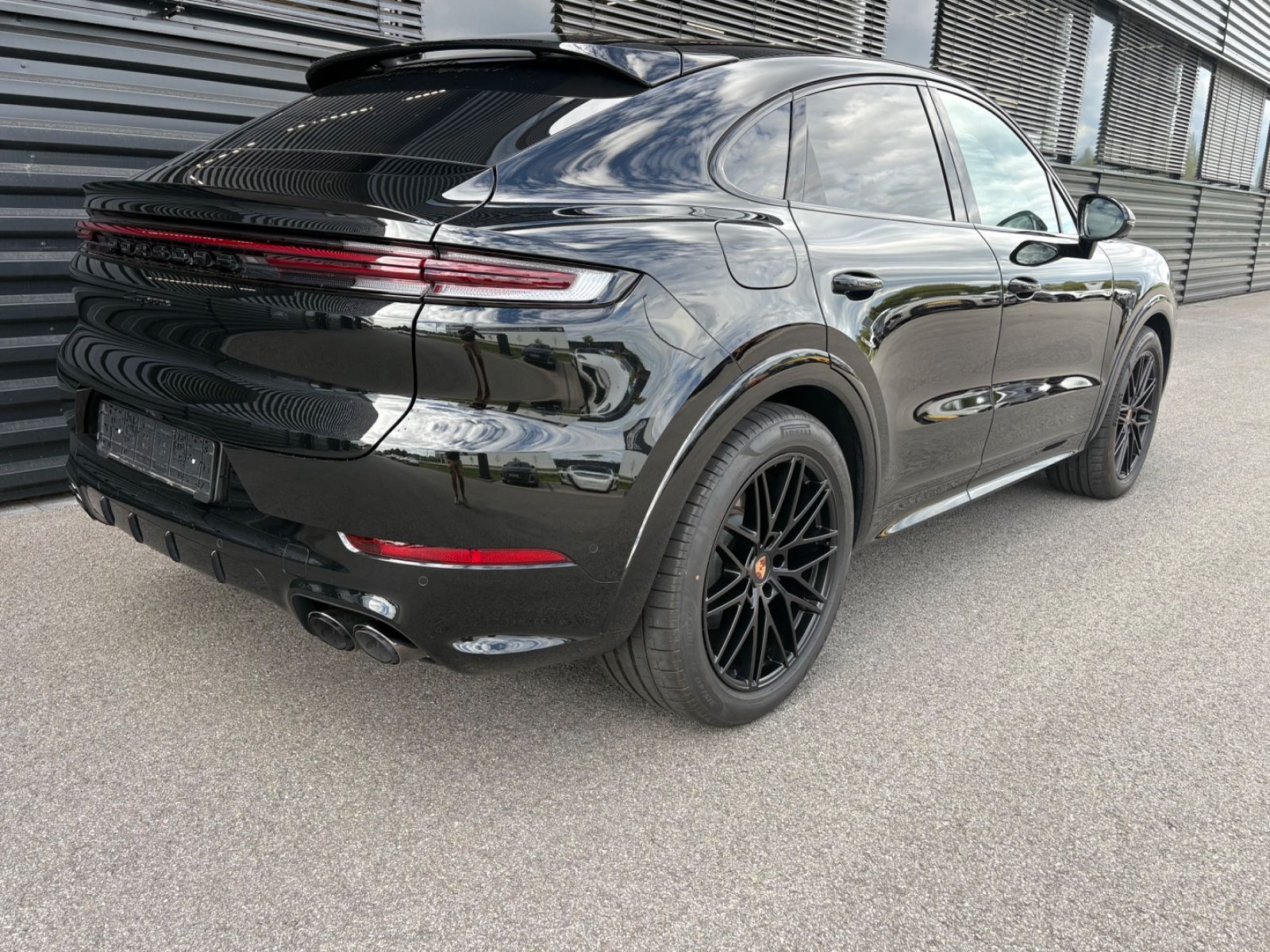 Porsche Cayenne Coupe E-Hybrid Black-ABGAS-SPORTDESIGN imagem 3