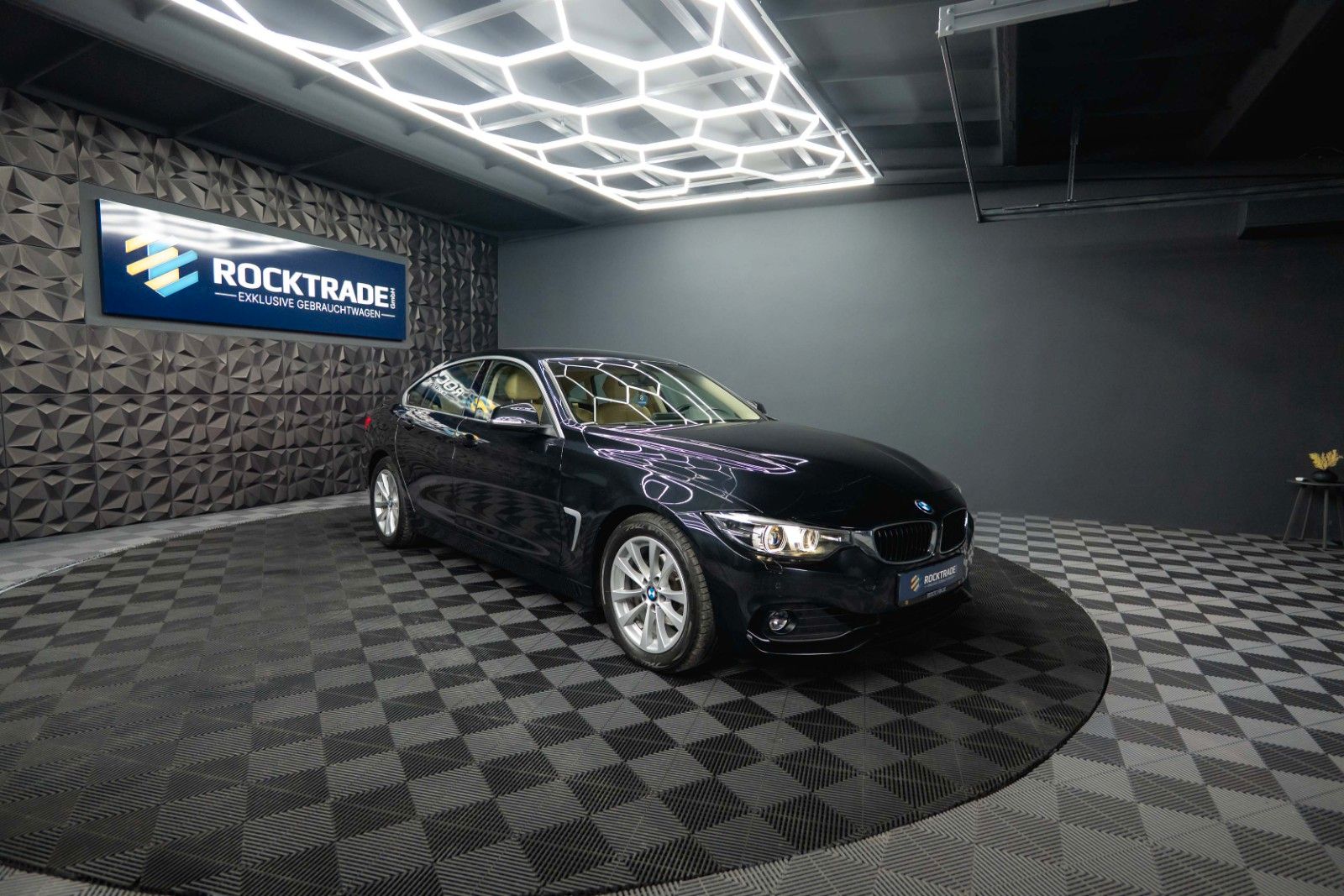 Fahrzeugabbildung BMW 420i Gran Coupé LCI Advantage | LED | Leder