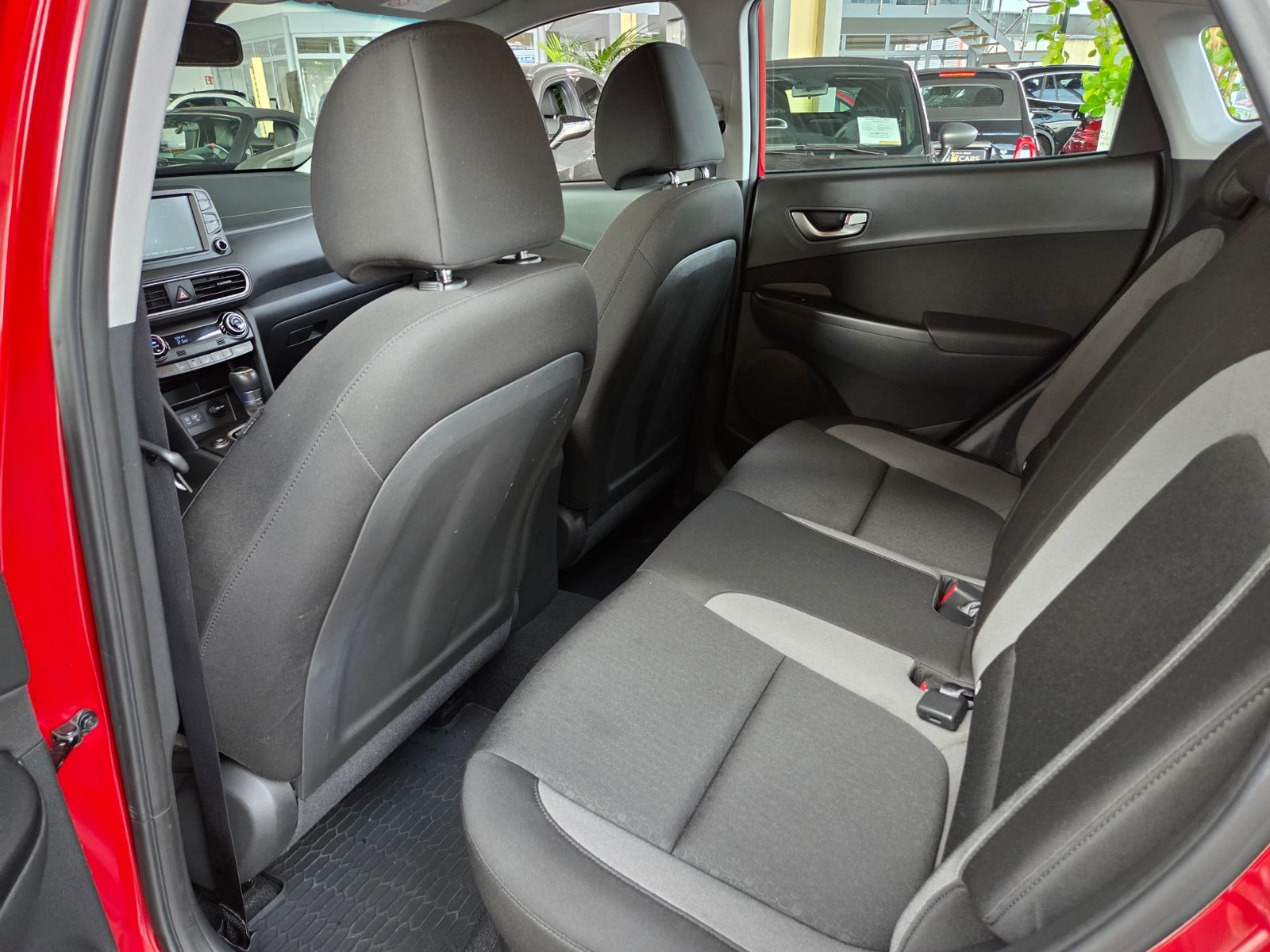 Fahrzeugabbildung Hyundai KONA Trend 1.6 T-GDI 2WD NAVI SHZ LKHZ RFK