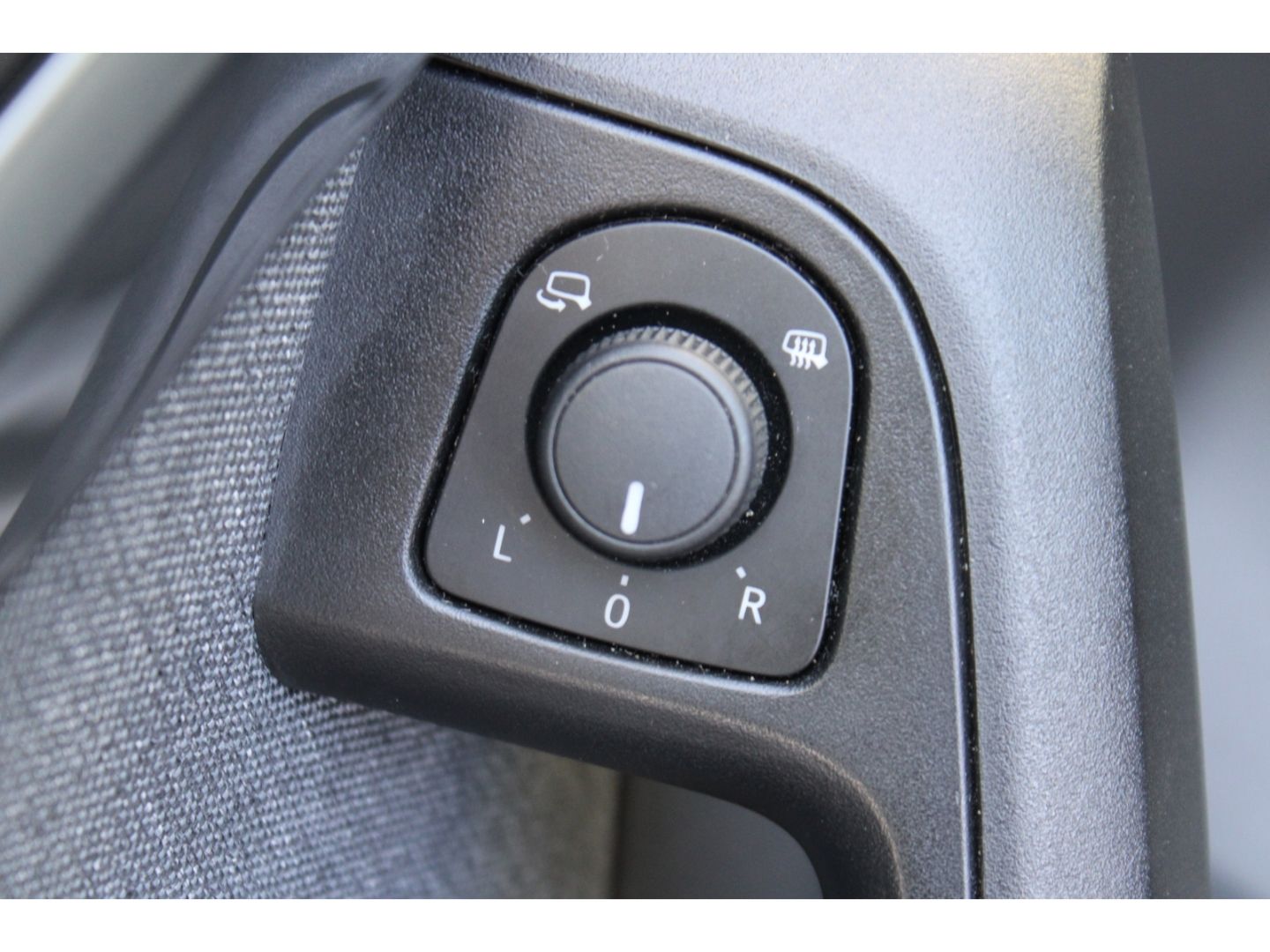 Fahrzeugabbildung SEAT Ateca 1.5 TSi Style LED GRA PDC RFK Full Link AH