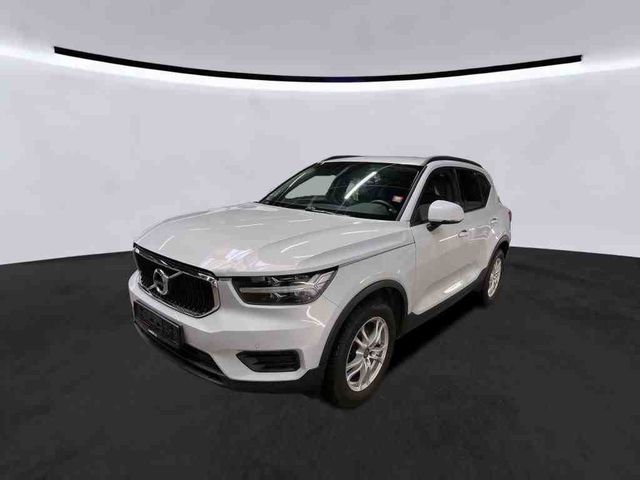 Volvo XC40 Momentum Core 2WD Automatik /AHK