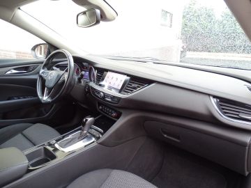 Opel Insignia - 10