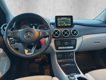 Mercedes-Benz B 200 Urban AHK+Kam.+KeyLess+LED+Navi+SHZ+LM