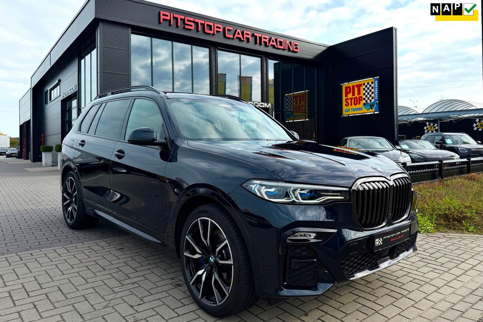 BMW X7 XDrive40i 6p. Adaptive Tempomat Ventilatie, H