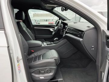 Volkswagen Touareg - 5
