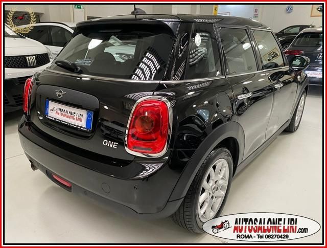 MINI One 1.5 One Business 5 porte Automatico imagem 3